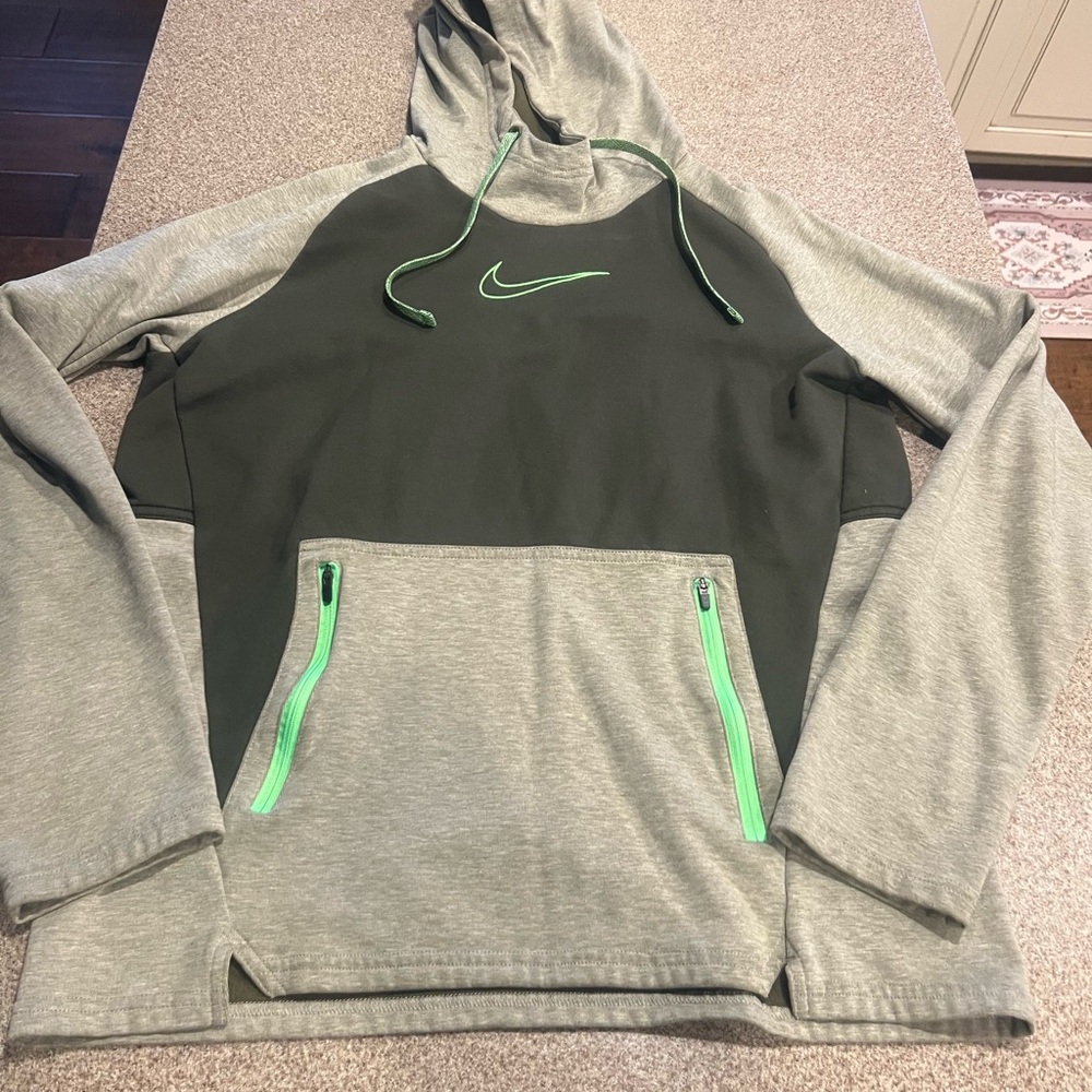 Nike Two-Tone Gray and Green Pullover